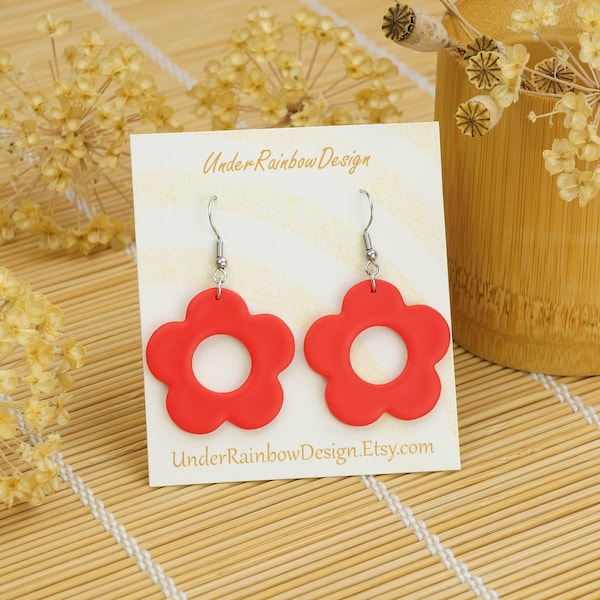 SIMPLE SUMMER COLLECTION - red minimalist retro style daisy flower dangle. 90s 80s style. Lightweight polymer clay earring.