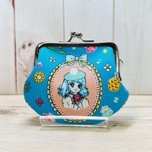 Porta-moedas com moldura de metal Kiss Lock otome feito no Japão Este porta-moedas é feito à mão um por um usando tecido de algodão feito no Japão e um bocal