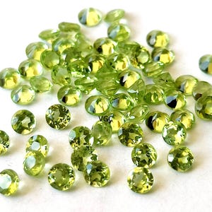 Natural 1.25 mm Peridot Round Faceted AAA Quality - Peridot Round Faceted 1.25 MM