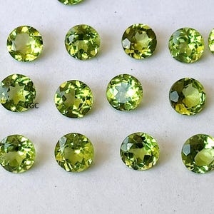 Natural 5 mm Peridot Round Faceted AAA Quality - Peridot Round Faceted 5mm