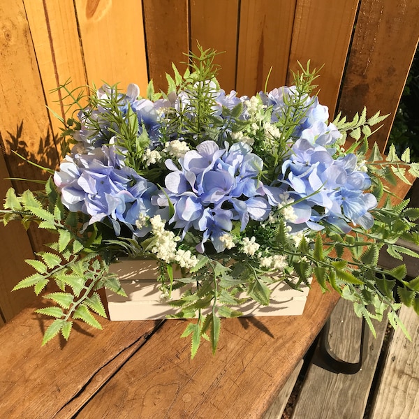Table centerpiece- home decorations - hydrangea vase - country decoration - wedding - dining room flowers - flowerbox - blue hydrangea