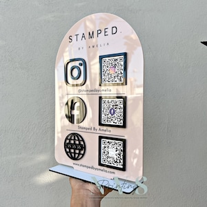 Personalisiertes Social Media QR-Zeichen - Benutzerdefiniertes Logo-Business-Display