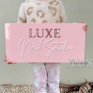 Custom Rectangular Business Sign – Personalized Acrylic Logo Sign for Office, Salon & Storefront Decor