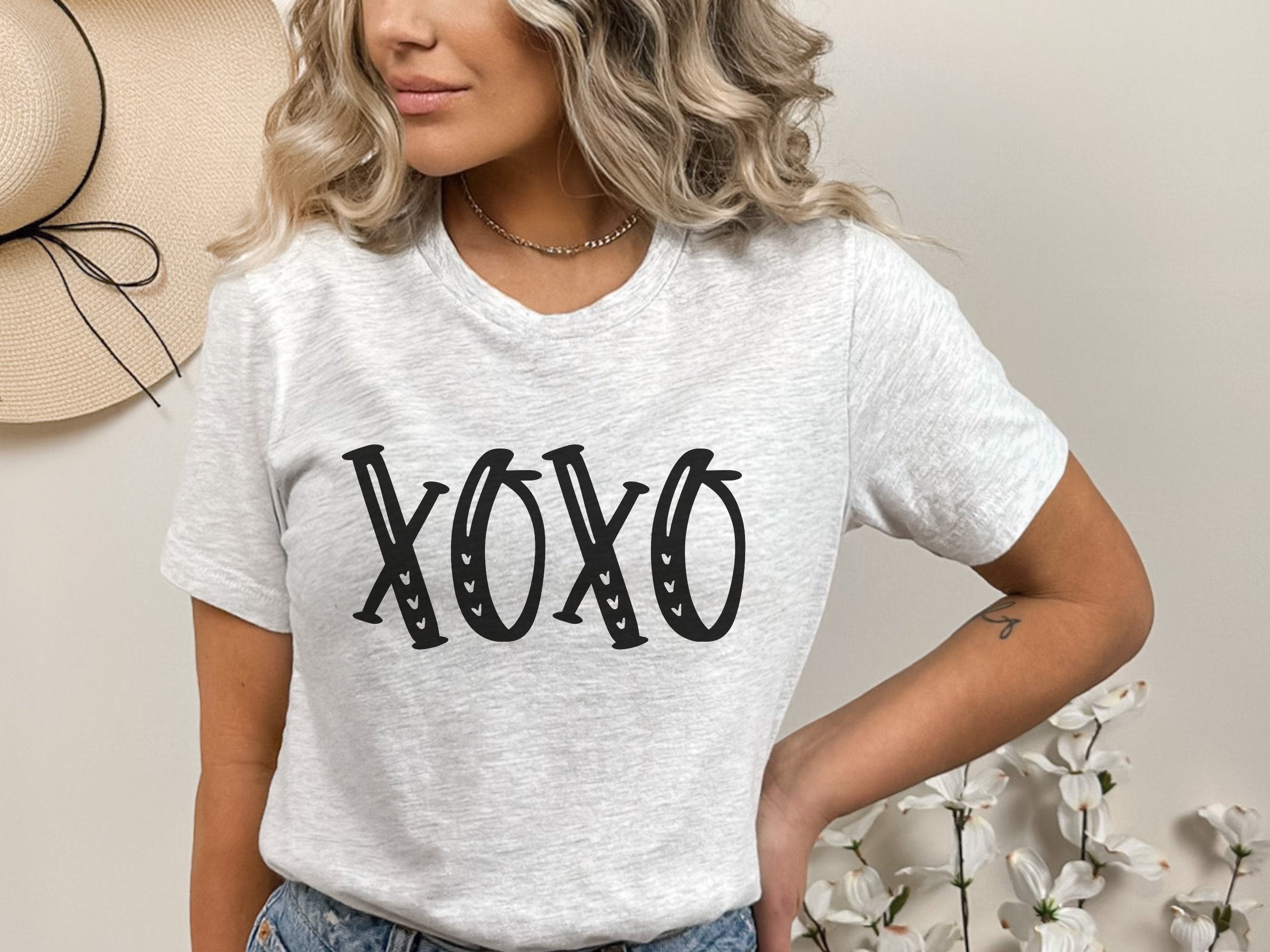 XOXO SVG | Love Hugs Kisses Design | Valentines Day Shirt Cut File ...