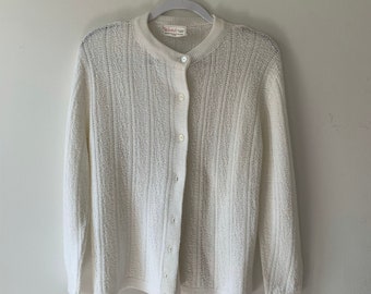 Vintage Delicate White Knit Cardigan