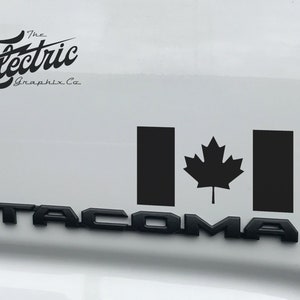 Juego de 2 o individual: emblema de camión con insignia lateral de la bandera canadiense: calcomanía personalizada para camión para su automóvil, computadora portátil o ventana