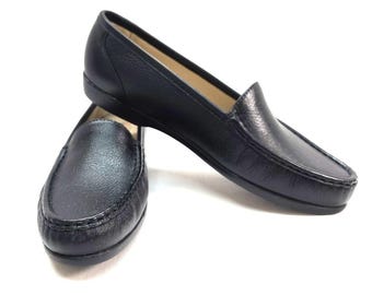 Vtg NEW SAS San Antonio Shoe Co Shoes Simple Black Loafers Sz 8