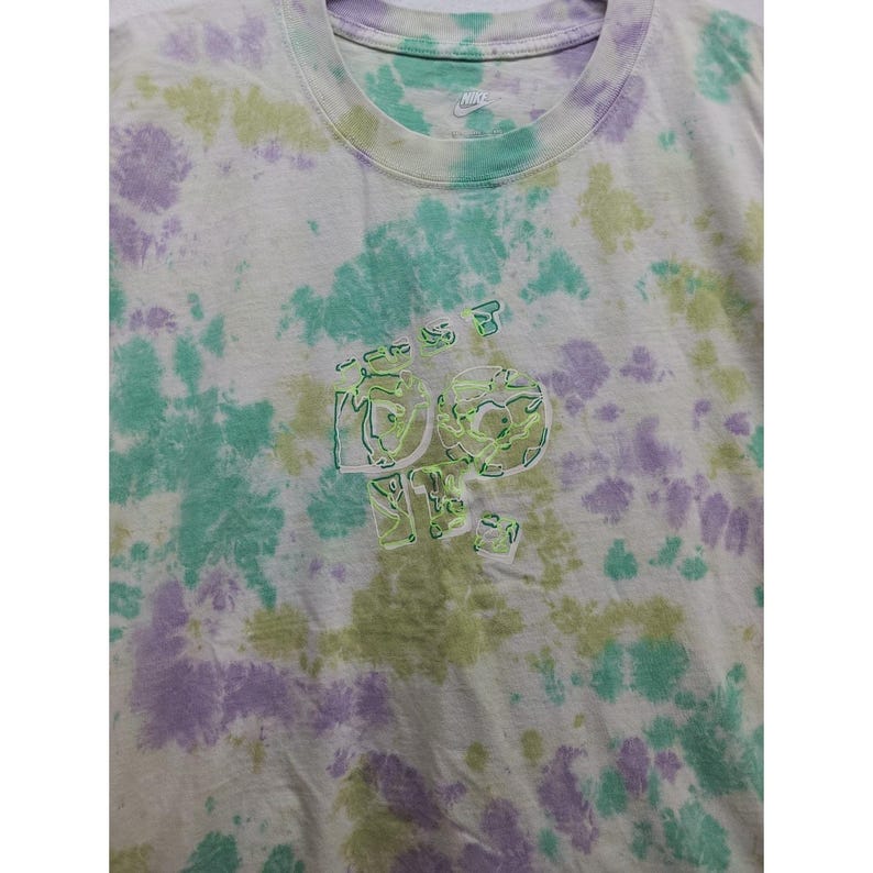 Camiseta vintage Nike Tie Dye Just Do It con estampado de huellas de neumáticos en la espalda, talla 2XL imagen 2