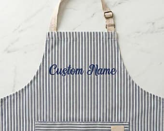 Personalized Embroidered Apron with Name – Custom Gift for Cooking, Baking, or Craft Lovers, Perfect for Home or Studio Use