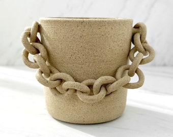 Ceramic Chain Vase with Natural Finish for Home Decor Styling Ceramic Vessel with Chain Detail Utensil Holder for Stylish Kitchen