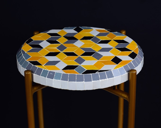 Moroccan Mosaic Table 100%handmade for Outdoor Patio,natural Colors,Moroccan Table,Amazing Coffee & Dinner Mosaic Table,Customizable Designs