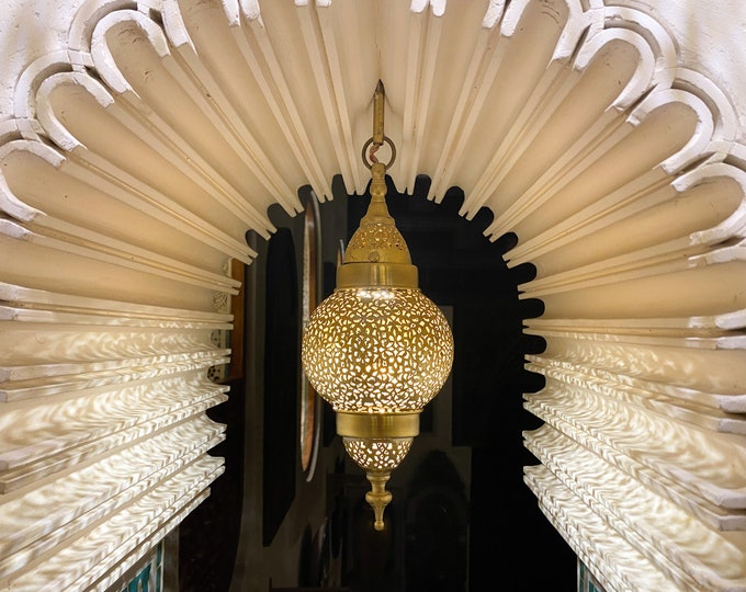 Personalized Pendant Brass Lightining, Moroccan Brass Lamp, Handmade Brass Lamp, Dinner room Light, Magestic Lantern Shade