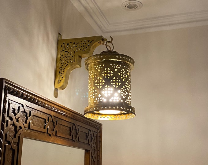 Wall Pending Brass Lightining for home decor, Moroccan Brass Lamp, Handmade Brass Lamp, Dinner room Light, Magestic Lantern Shade
