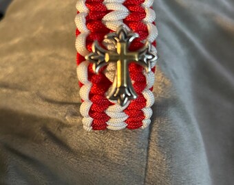 Bracelet / keychain with fidget (or design ) and charm