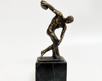 Discobolus Statue, Discobolus of Myron, Roman Statue, Greek Sculpture, Famous Statues, Discobolus Figure, Discobolus Sculpture, Male Athlete