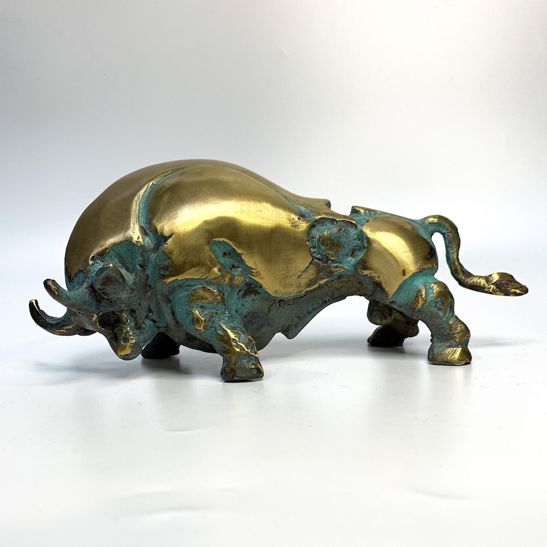 Bronze Bull Statue, Bull Sculpture, Bull Figure, Animal Lover Gift, Modern Statue, Animal Figure, Housewarming Gift, Bronze Ornament image 3