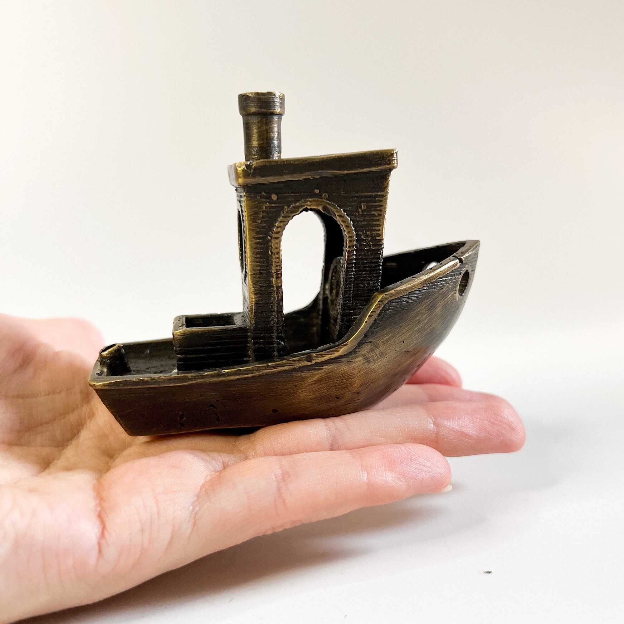 Landy Ship ブランデー 船の彫刻 空瓶 Benchy Boat- Bronze Tug Boat - Boat Statue - Bronze Figure - Gift