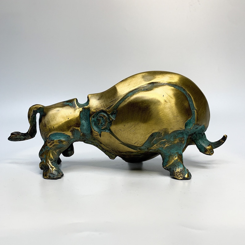 Bronze Bull Statue, Bull Sculpture, Bull Figure, Animal Lover Gift, Modern Statue, Animal Figure, Housewarming Gift, Bronze Ornament image 6
