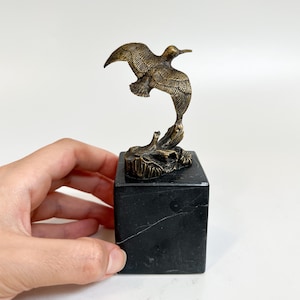 Statue de bécasse en bronze, bécasse sur marbre, sculpture de bécasse, figurine d'oiseau, article de décoration d'intérieur, statue d'oiseau, cadeau de pendaison de crémaillère image 10