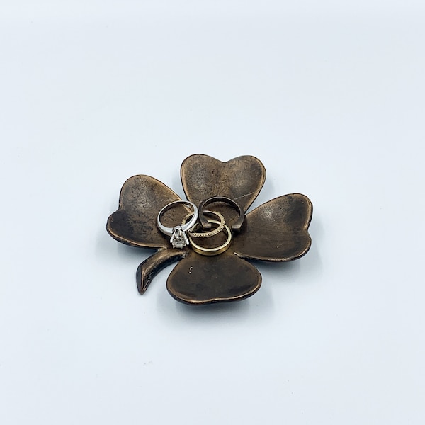 Trèfle à quatre feuilles en bronze - Vide-poches trèfle en bronze - Idée cadeau pour la maison - Ornement en bronze - Porte bijoux - Bougeoir en bronze - Porte bagues