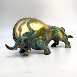 Bronze Bull Statue, Bull Sculpture, Bull Figure, Animal Lover Gift, Modern Statue, Animal Figure, Housewarming Gift, Bronze Ornament image 2