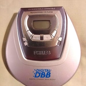 Vintage Philips AZ7900 Portable CD Player: Instruction Booklet, New Earphones