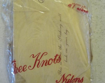 1 Pair of Vintage THREE KNOTS Fully Fashioned Plain Knit Stockings. Size 9. 15 Denier.