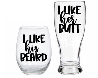Gosto do bumbum dela. Gosto da barba dele. Conjunto de taças de vinho e cerveja. Presente para noivos. Vinho e cerveja para casamento. Presente para o casal. Sr. e Sra.