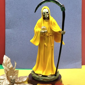 YELLOW SANTA MUERTE statue 9 inch  Holy Death Grim Reaper On money coins santisima muerte