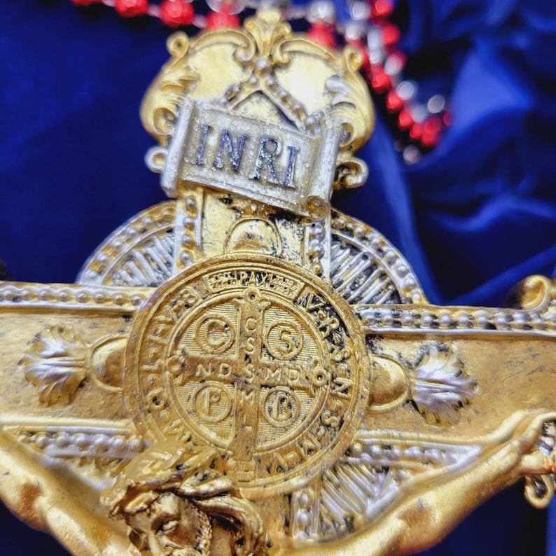 INRI Jesus Cross Crucifix Gold Tone Religious Wall Hanger 6 X 5 Inches ...