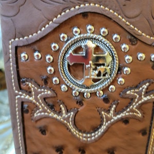 Cartera de vaquero personalizada con cruz en oración para hombre, estilo western, con dos compartimentos para cheques, de piel sintética, para vaqueros, estilo religioso, regalo para todas las ocasiones