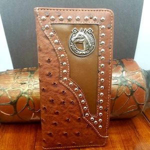 Cartera personalizada con diseño de vaquero y caballo del oeste para hombre, billetera de cuero sintético estilo chequera plegable grabada, billetera de regalo para Navidad y graduación