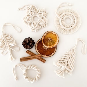 Macrame kerstversieringen PDF-patronen - Set van 5 - Digitale download | PDF-zelfstudie | DIY Macrame-patroon | Macrame-tutorials voor beginners