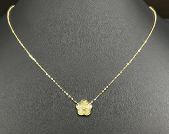 14k Solid Gold Flower Necklace, 14K Real Gold Flower Necklace, 14K Solid Gold Flower Chain, Great Gift, 14k Gold Dainty Women Necklace