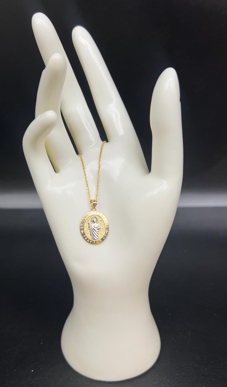 Collar con colgante de San Judas Tadeo en oro macizo de 10k, cadena de cable de 1,2 mm, dije unisex de San Judas Tadeo, joyería religiosa de oro para regalo. imagen 4