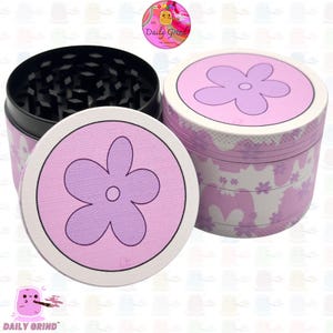 Flower Power Tobacco Grinder: 70s Pink Peace Design - 50mm Metal 4 Piece Shredder