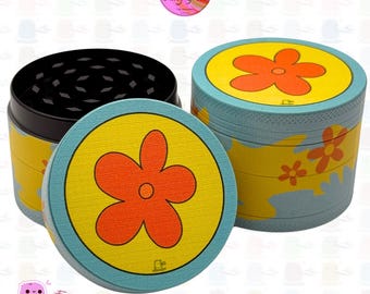 70&#39;s Flower Power Tobacco Grinder: 60&#39;s Hippie Style, 50mm 4-Piece Metal Shredder