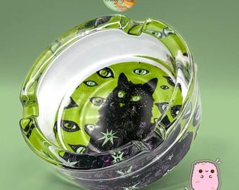 Black Cat Witchy Cartoon Heavy Glass Ashtray: Spooky Gift (8.2cm)