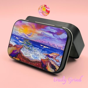 Piccola scatola di latta in metallo con scena costiera: coperchio con cerniera - design vivace