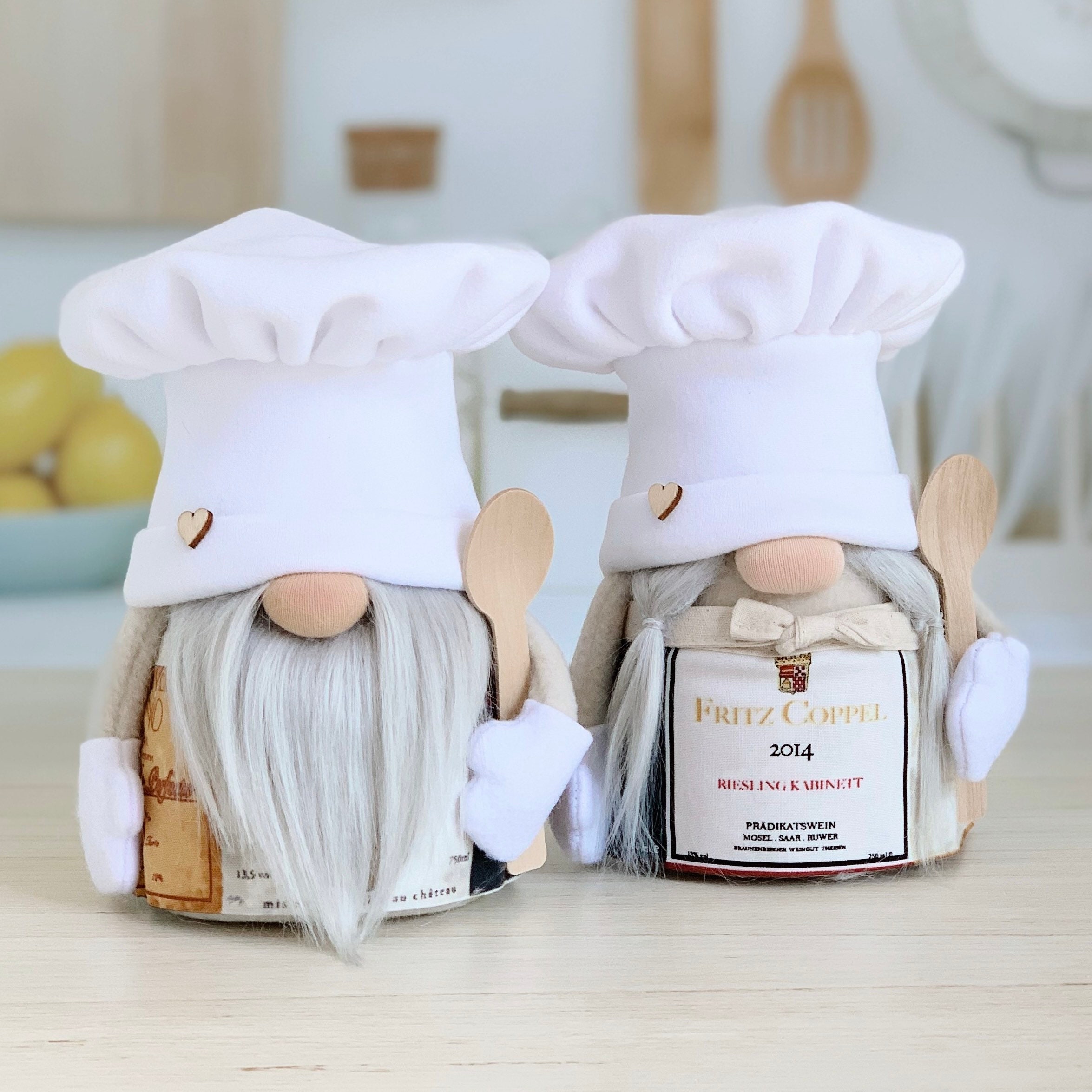 Hot Selling Bumble Bee Chef Gnome Scandinavian Tomte Nisse Honey