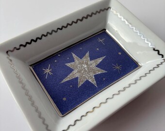 Vide-poche "L’Etoile" en porcelaine peint à la main – pièce unique.