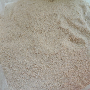 Very Sour, Crunchy, and Neat Ijebu Garri - Perfect for Drinking