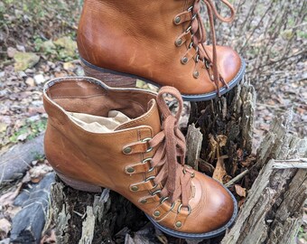 Vintage Y2K Lace Up Leather Booties