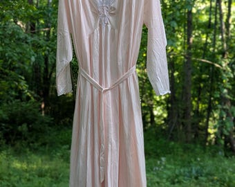 Vintage 70s Pale Pink Olga Peignoir Set