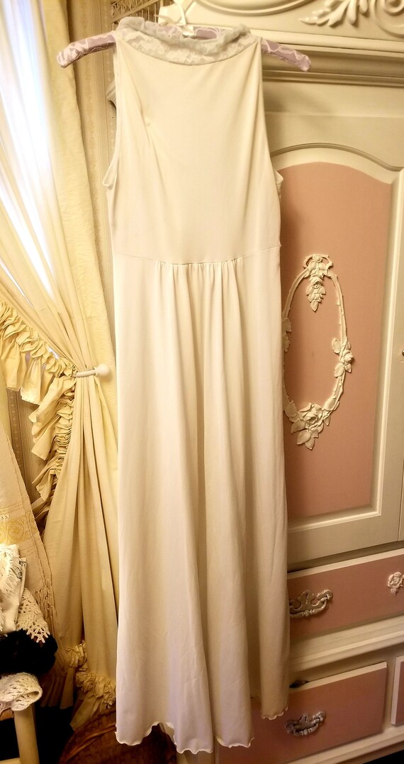 Vintage 70's Romantic Night Gown - image 2