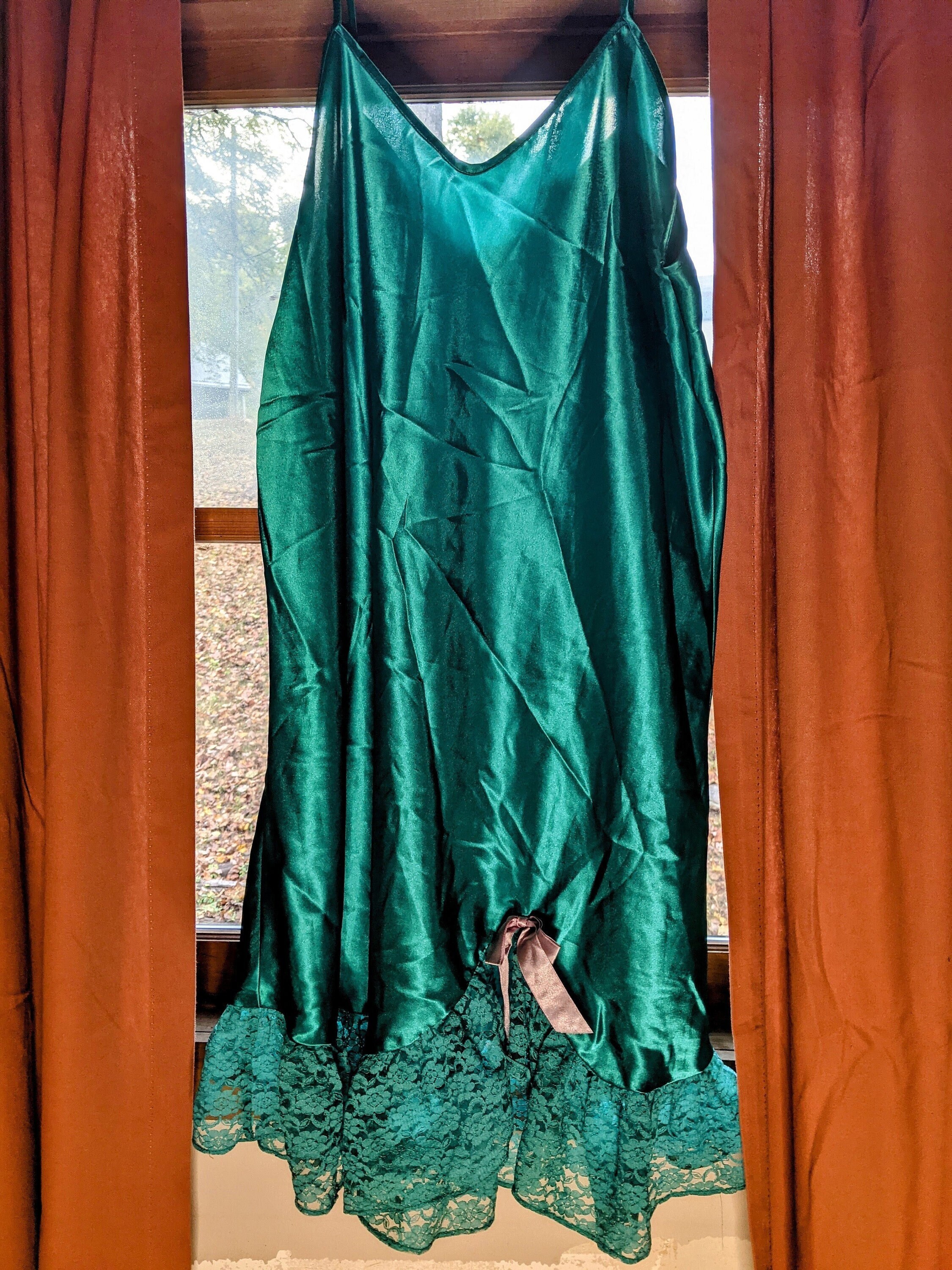 Emerald Green Nightgown