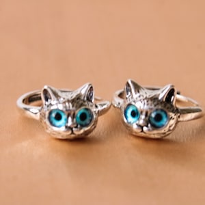 The Symbol of Grace and agility ,Blue eye Cat ring, Women's/Girls stylish personalized Gift