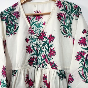 V-Ausschnitt Floral Handblock Print Baumwollkleid, Handgemachtes Kleid, Sketer Circle Kleid, Flapper Kleid, Blusenkleid, Langes Und Kurzes Kleid
