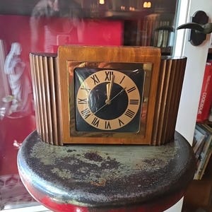 Vintage Warren Telechron Clock