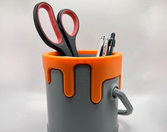 Dripping Paint Bucket Pen Holder Desk Tidy Fun Unique Gift for Teachers Receptionists Home Office Decor